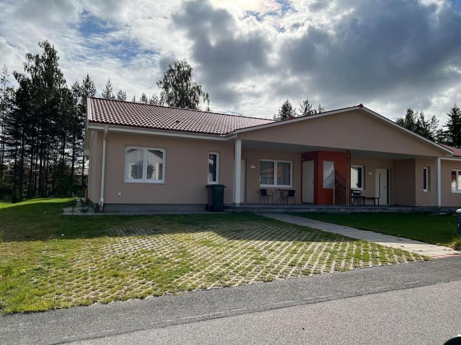 Beautiful Terraced House With Private Parking Villa ซานด์วือเคิน ภายนอก รูปภาพ
